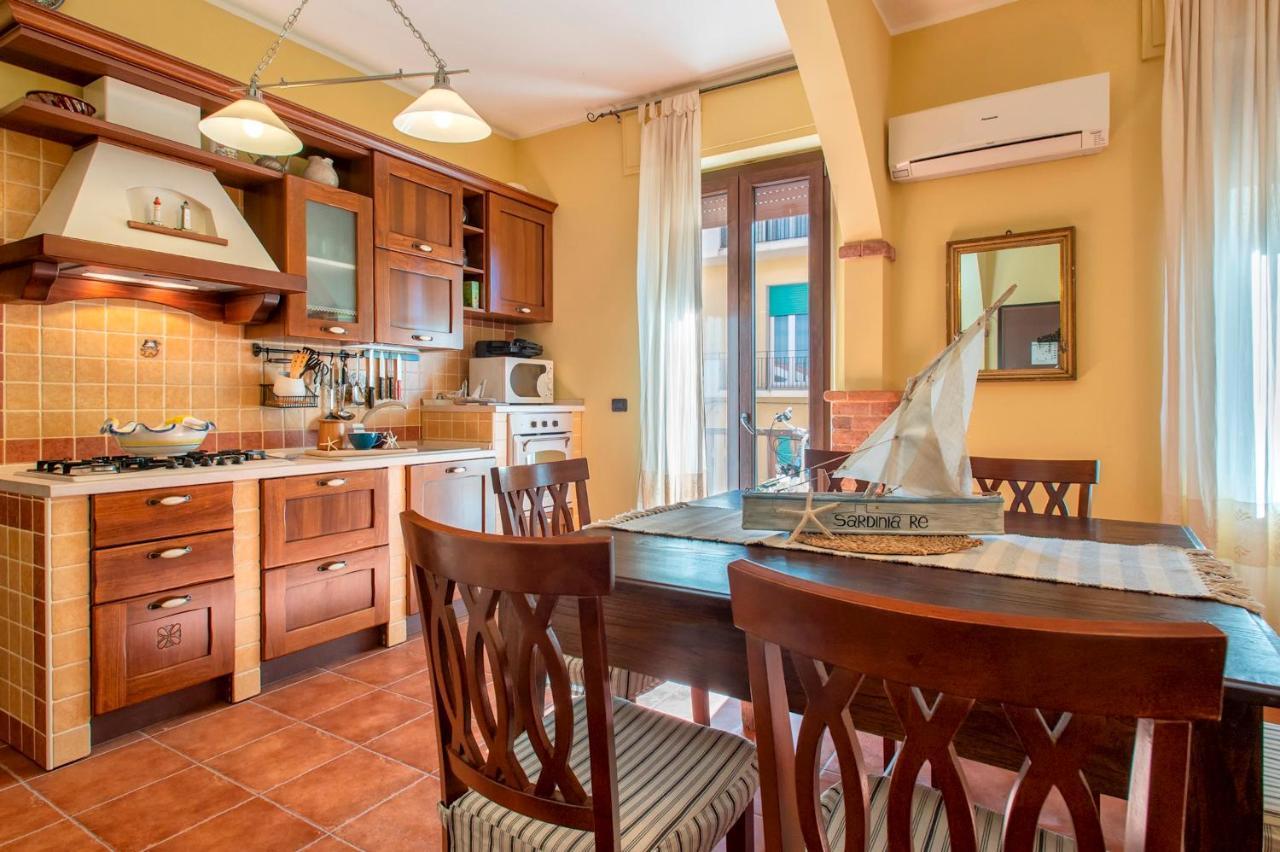 Sardinia Re - Foscolo 8 Apartment อาลเกโร ภายนอก รูปภาพ